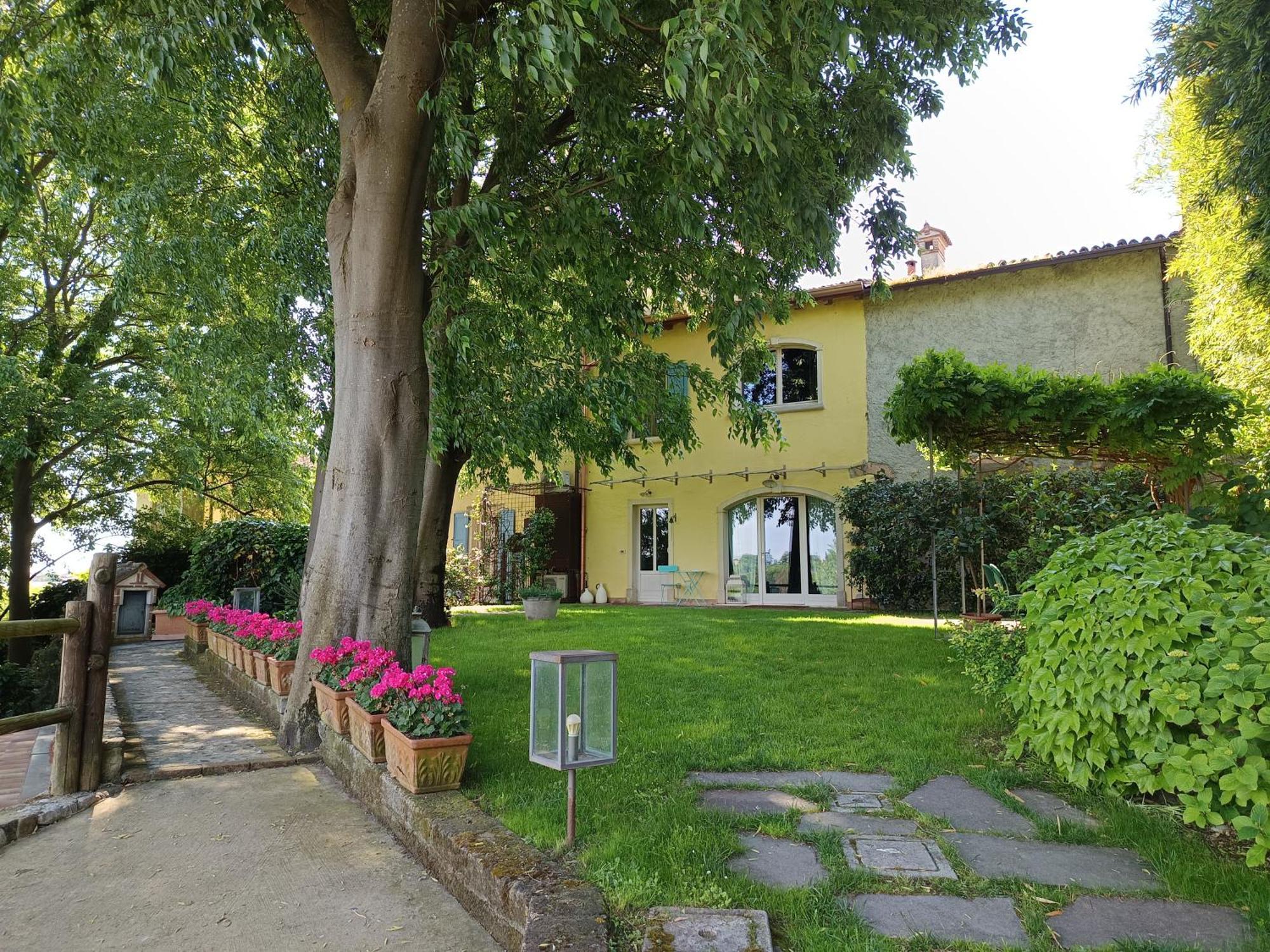 La Piana Bed & Breakfast Monzambano Ngoại thất bức ảnh